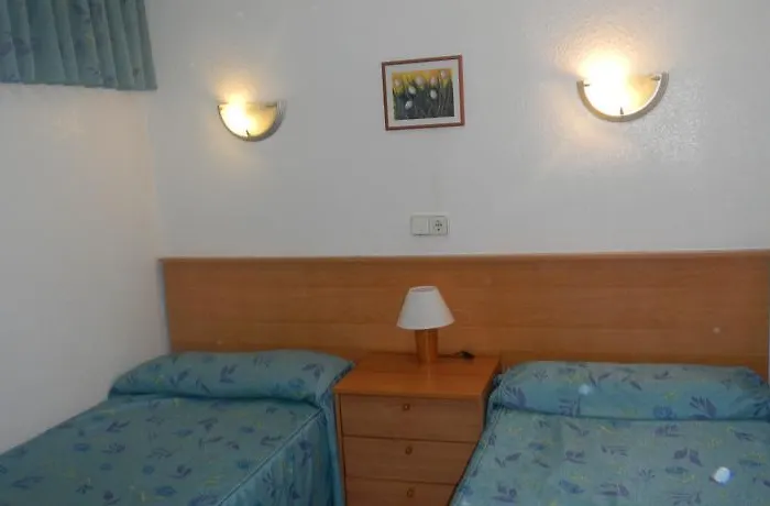 Carabelas Apts